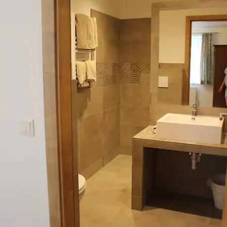 Bed & Breakfast Weingut Thomas Brandl *