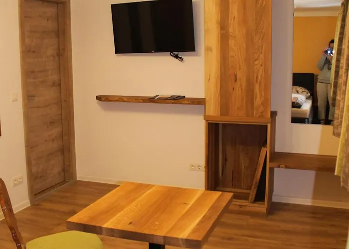 Weingut Thomas Brandl Bed and breakfast